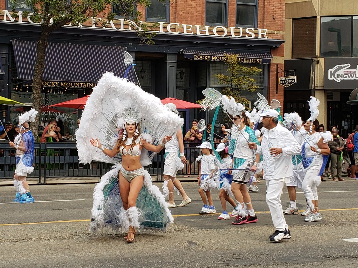 Great parade!! Thanks Cariwest for the awesome time! We still have Sol's on special for $4 (every day)😃🍻 #yeg #yegevents #yegdt #cariwestyeg