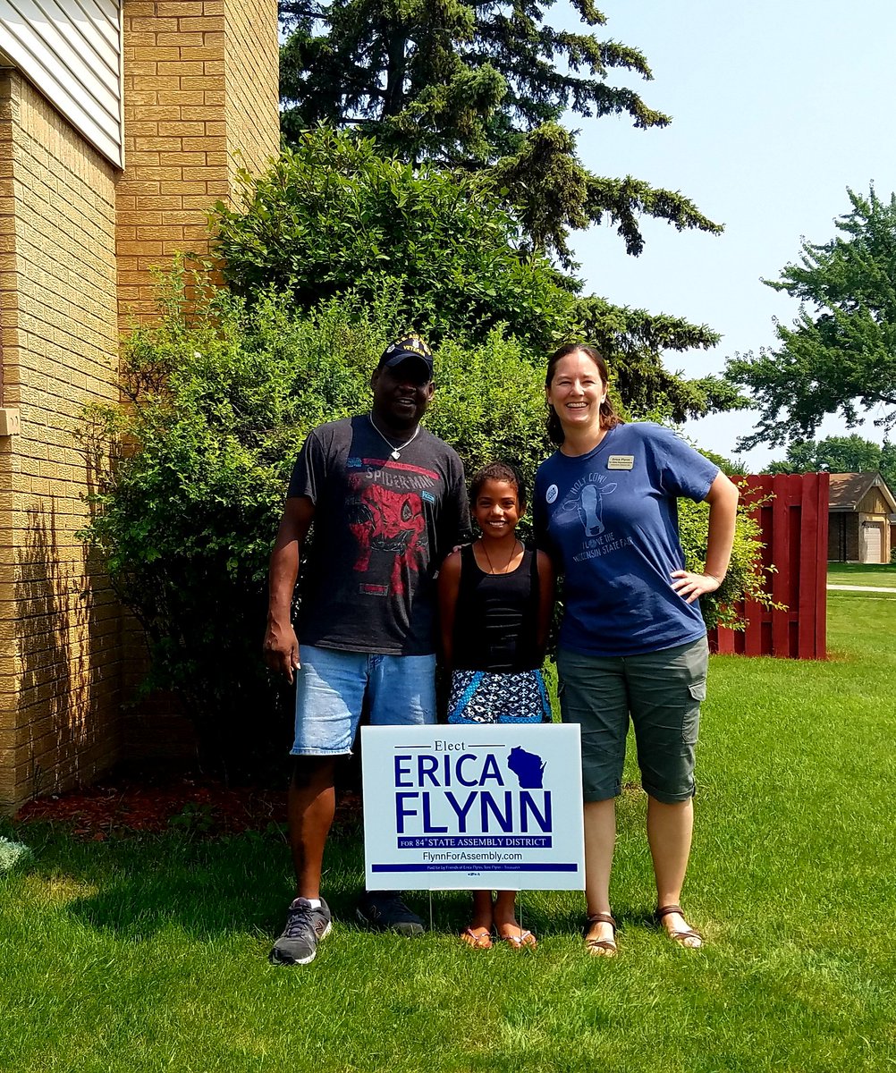 Flynn4WI's tweet photo. Another great day for the Flynn campaign! We are out knocking on doors, meeting our neighbors, and planting signs! This is how you get to know your community and their needs!

#BlueWave 🌊 #flynnFTW #VoteBlue  #VoteBlueWI https://t.co/a7bY51OKps