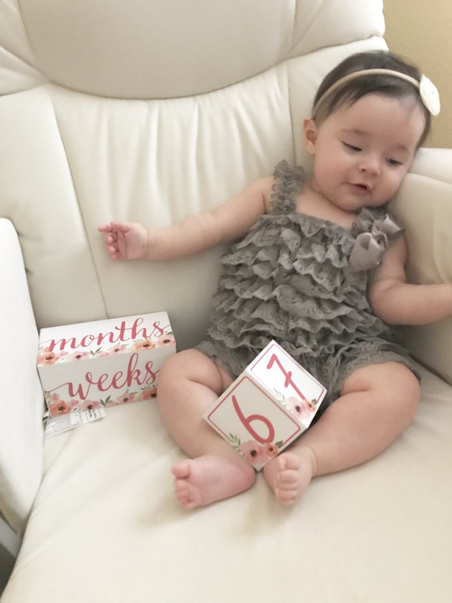 WendyyCisn's tweet photo. Stop growing 😩💓👸🏻 #6months https://t.co/nprzRPYghC