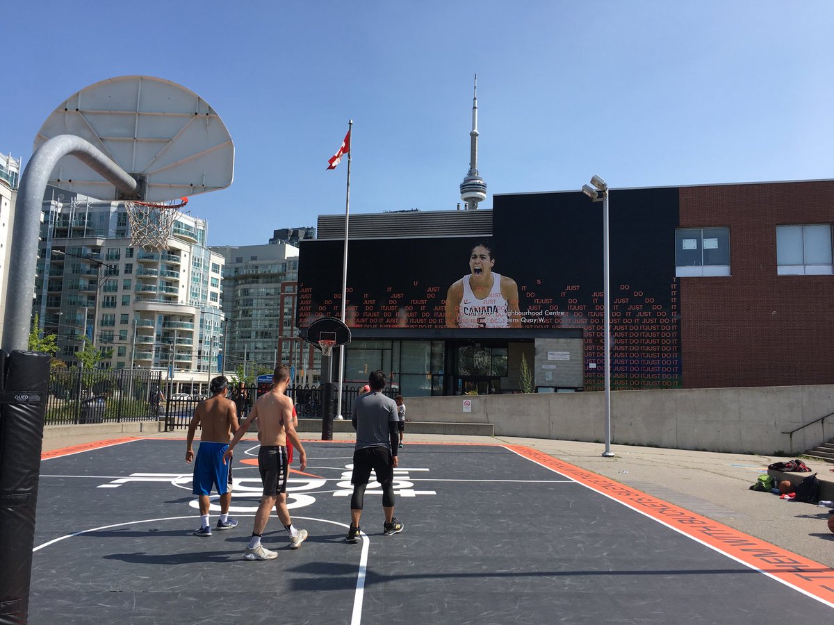 richarddeitsch's tweet image. Women’s basketball fans: How awesome is this? Kia Nurse in downtown Toronto.