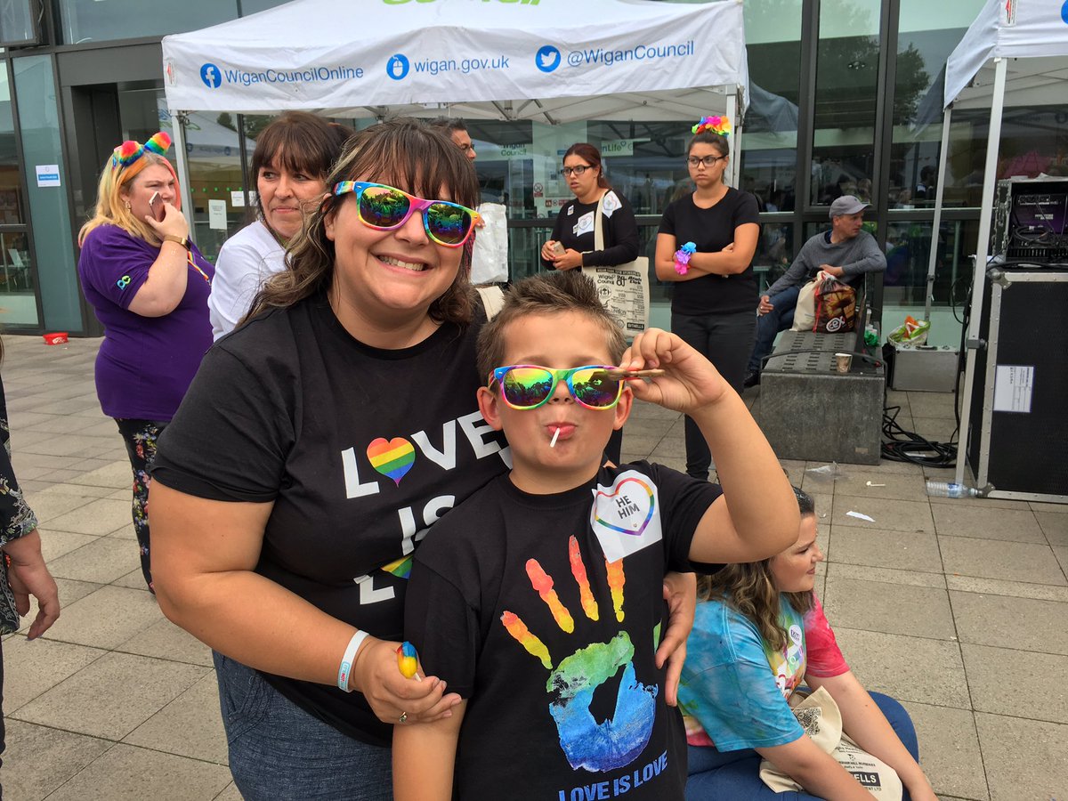 WiganCouncil's tweet photo. Just some of the people who've been enjoying #wiganpride18 today! https://t.co/b5Zr03Mmro