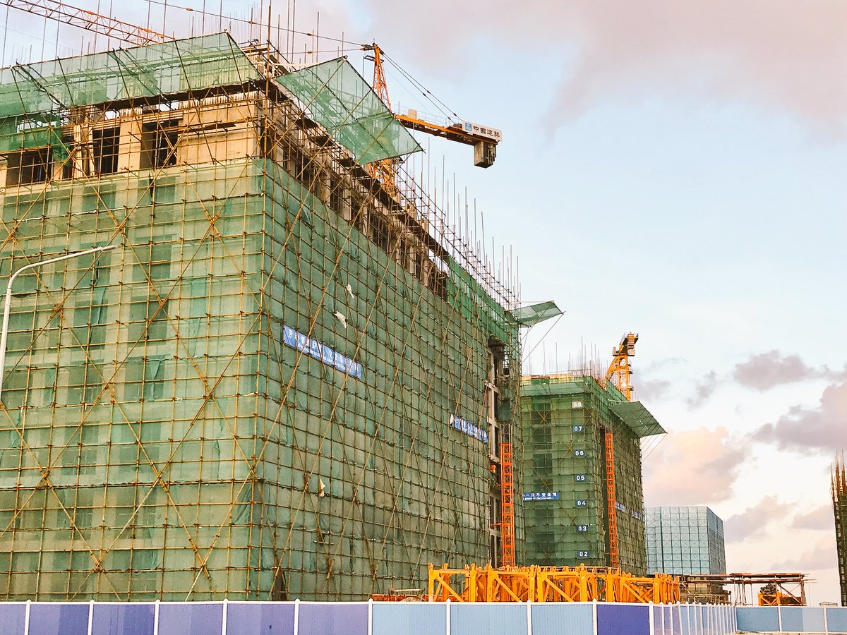 em_saeed's tweet photo. Hulhumale 2 vana fiyavaheegai Raees Yameen fattavaidhevvi Hiyaa Mashroougai 25 bureege 16 toweru ge masakkaiy baaru speedgai kuriah. #RaeesYameen2018 🇲🇻 https://t.co/xEOX5M2o2l