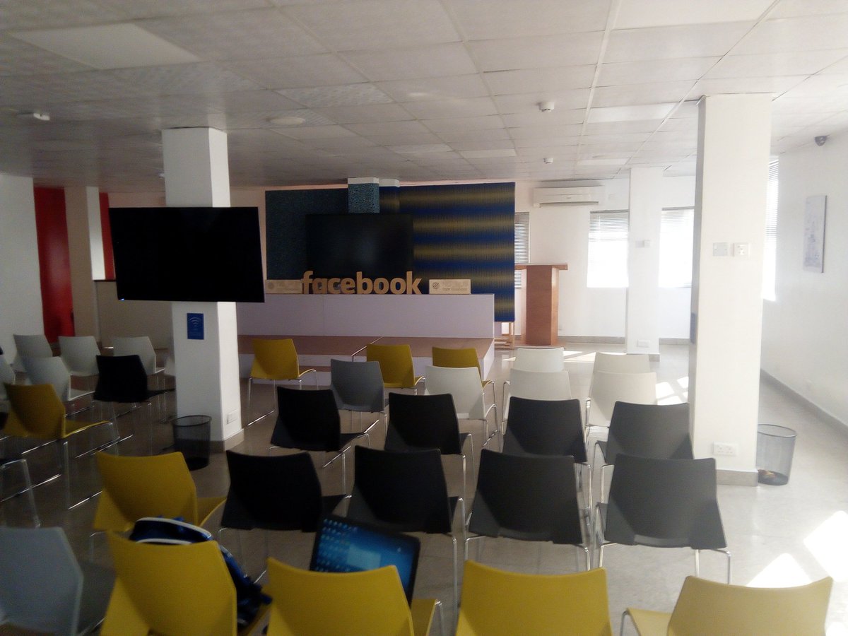 Dave_scr1pt's tweet image. And it&apos;s a wrap #coffeeNcode #freeCodeCamplagos