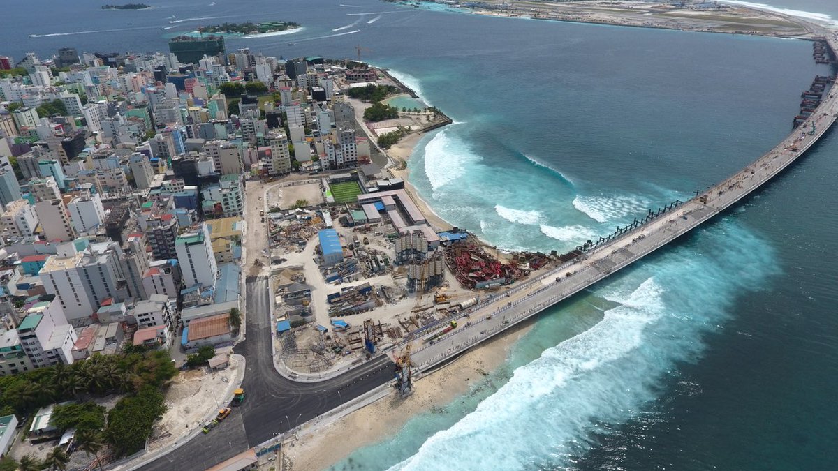 MMuizzu's tweet photo. Boduthakurufaanu Magu (Male Ring Road) masakkai: https://t.co/1eSy09DE76