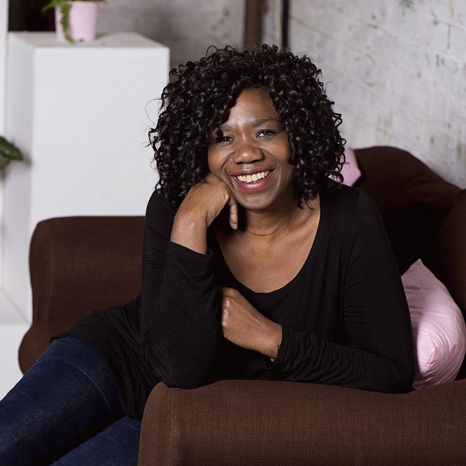 WedTalks_'s tweet image. 12th September 2018
Our fourth speaker in London at the wonderful @4HamiltonPlace is

🔥 @JoyceConnorMUA 🔥

To read more about Joyce and how to get yourself an EARLY BIRD TICKET visit the link below.
wedtalks.co.uk/london-event/
#london #wedinar #SmallBusinessGrowth