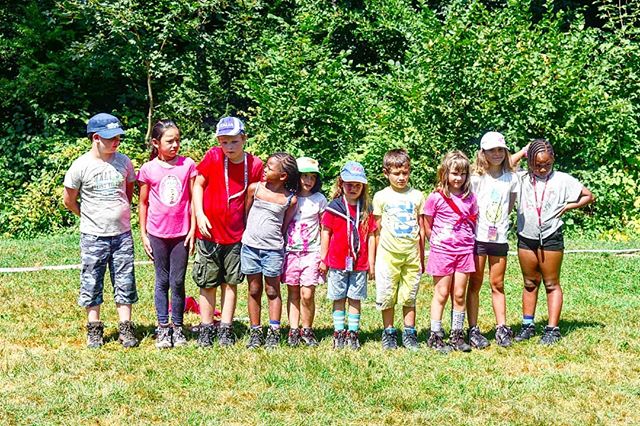 PFADIWART's tweet photo. Wölfli am Start im SoLa
.
.
.
#sola18 #pfadiwart #pfadi #scout #pfadisola2018 #wölfli #meutehippo #meutetalpa #allizäme #bläsimühli https://t.co/UhDdj1KiKj