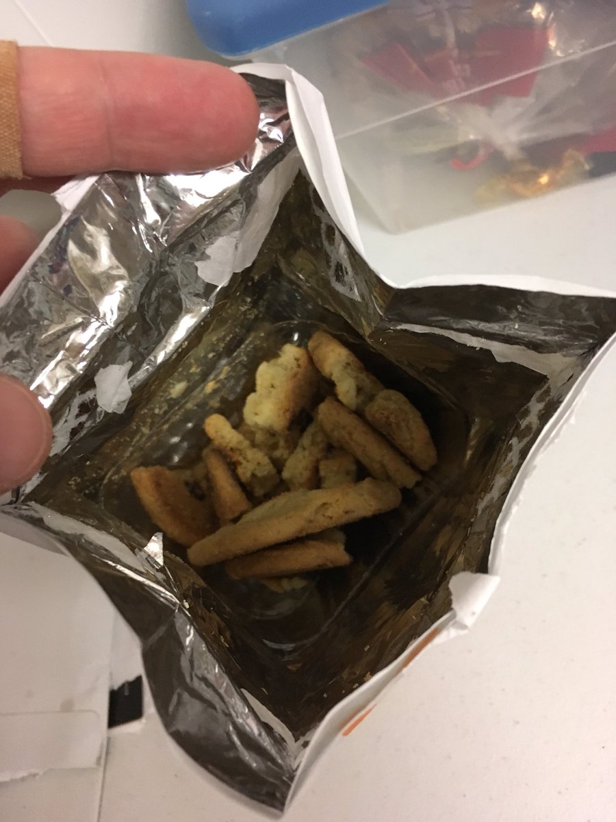SFCTweets's tweet photo. Just opened a new bag of Pepperidge Farms Tahoe cookies only to find them all crushed. They must have been shipped out of Olive Branch.
#ThanksDiamond https://t.co/SY8UNBcvxS