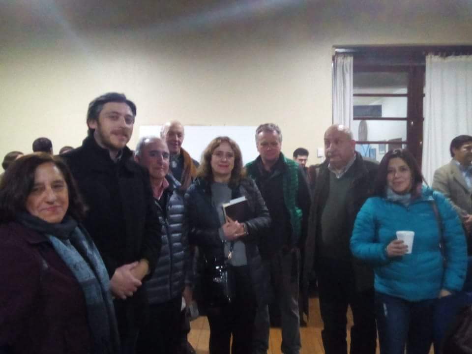 AsechLaraucania's tweet photo. Gran Reunión de Trabajo, diversas personas de acción de #Angol, #Renaico #Malleco #LosSauces, Entre Emprendedores, Pymes y Gremios, con el objetivo de unir visiones y trabajar por levantar #Malleco #Turismo #Fruticolas #agricultura #comercioexterior #Energia #ChileLohacemosTodos https://t.co/K7C8hGHRii