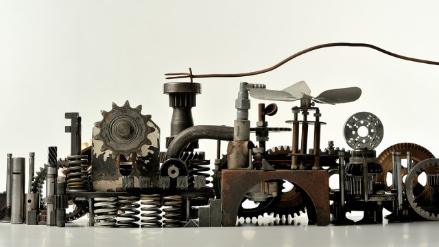RohnerJoe's tweet photo. Great @HarvardBiz article on @Tesla & @elonmusk realization that “excessive-automation” can’t compete with Human-Machine teaming! Embracing #AI & #DeepLearning, will set you up for the jobs of today, no longer tomorrow! @BoozDataScience #Model3Owner https://t.co/2esAFNIJYz https://t.co/KjRt44Yf9h