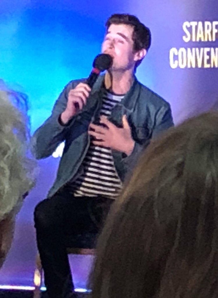 newglasgowgirls's tweet photo. Today at #highlanders3 #davidberry @LlaurenLyle @nellrosehudson @AnnetteBadland1 #outlander #LJG #3generationsofwomen photos by @sirensalvage https://t.co/sdZ45jX9Tf
