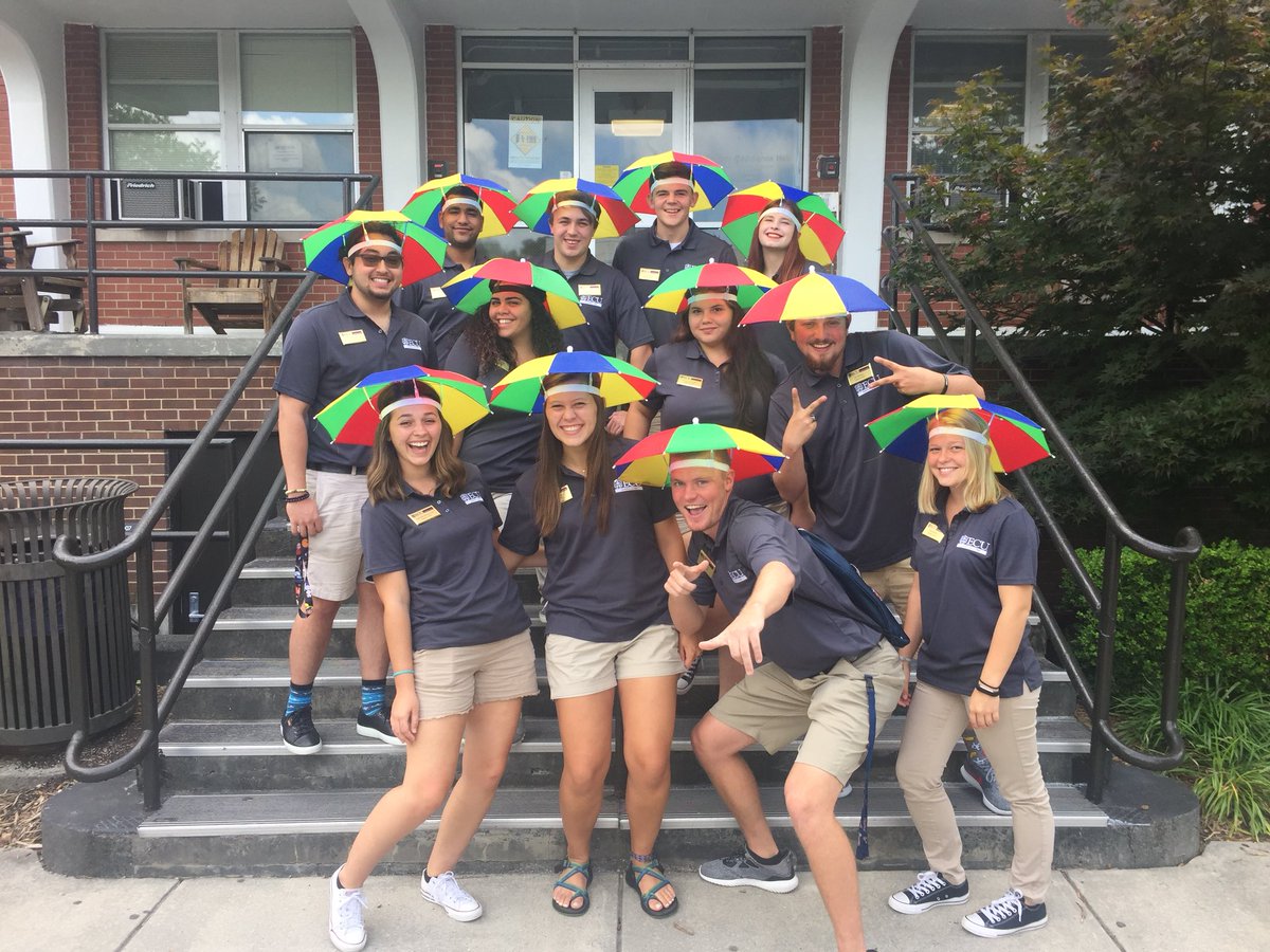 brody_glidden's tweet photo. #ECUraTraining Day 6 🤙🏼 #CrazyHatDay https://t.co/9Mz0RwvZLf