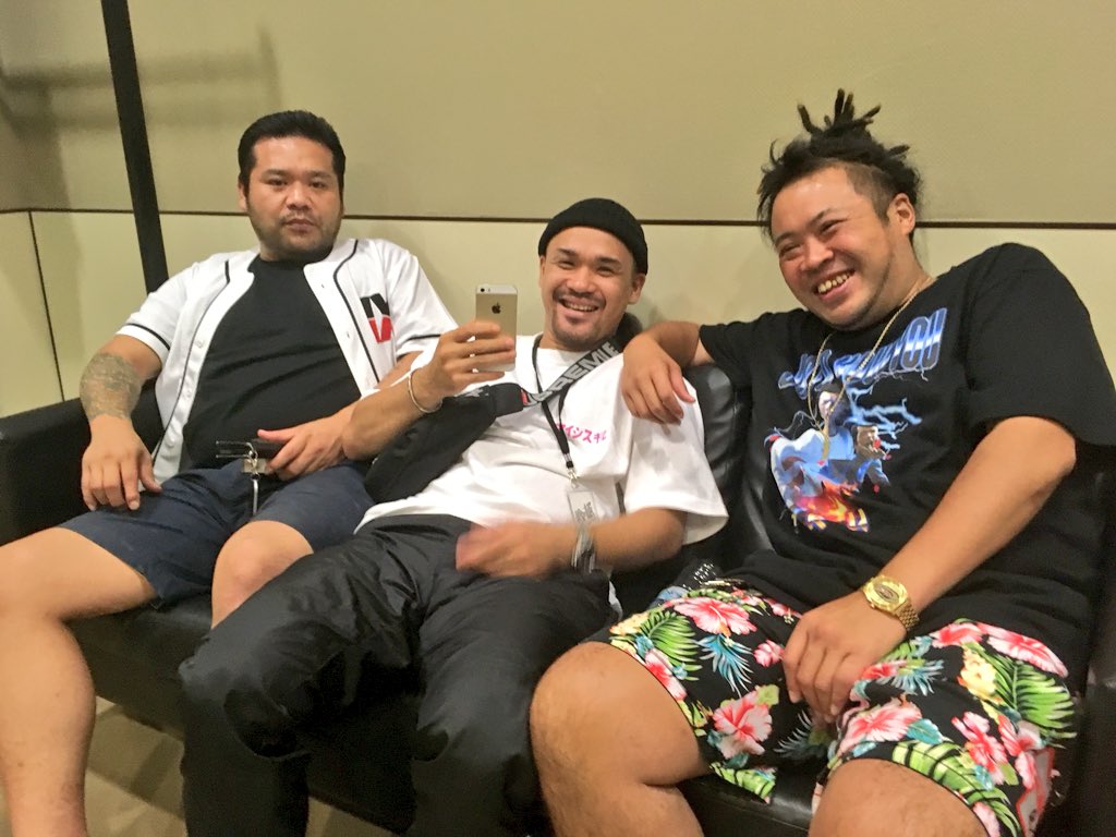 sengokumc's tweet image. 関係者からもらった優勝した漢さんの写真
#18代目王者