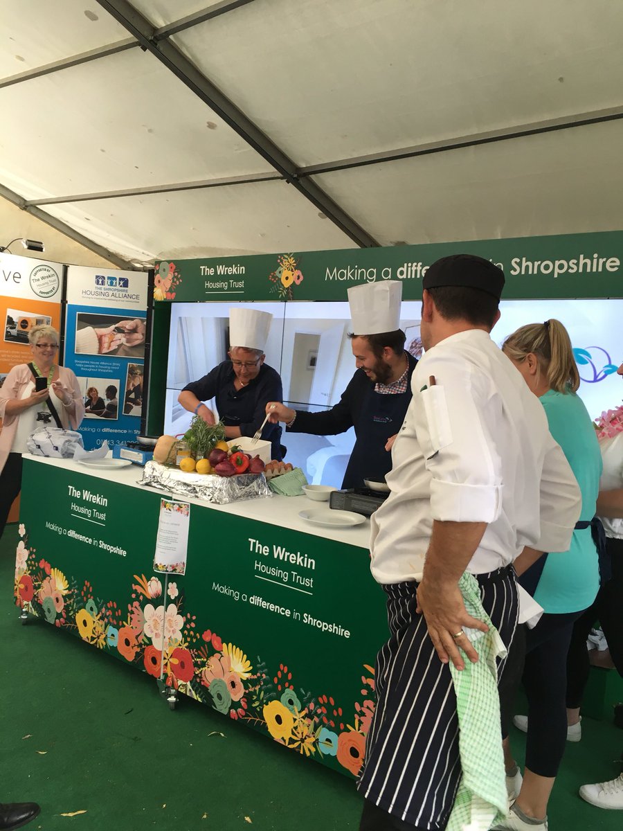 ET_Comms's tweet photo. And yours truly picked up a pan as well #omlettechallenge #ShrewsburyFlowerShow https://t.co/R00seLZfcb