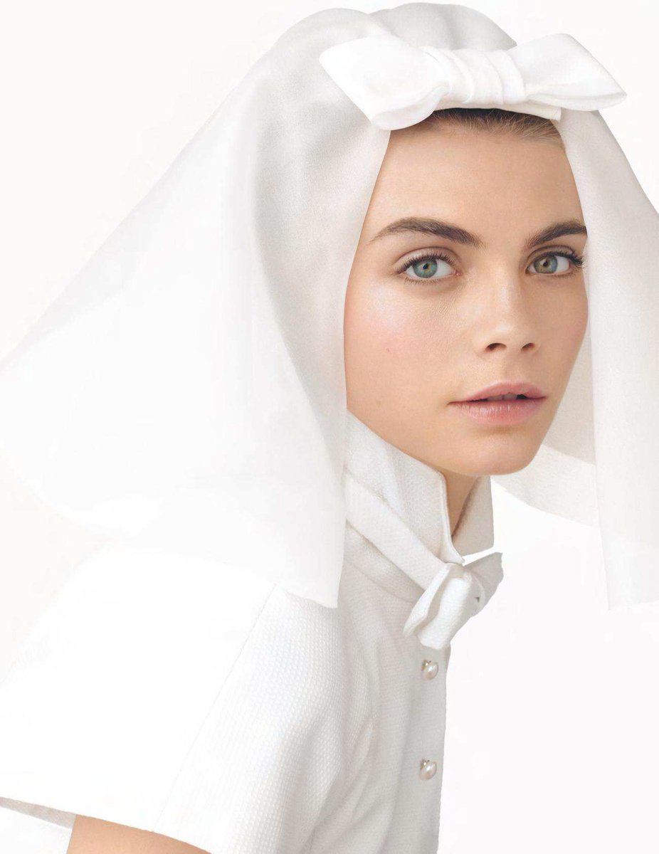 We sincerely wish you a happy birthday from this side of the world, <a href="/Caradelevingne/">💙</a>! Happy 26th 💗