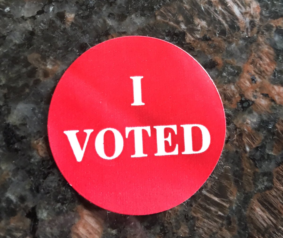 AndyMac23's tweet photo. Just a shoutout to make sure to vote in the upcoming Minnesota Primary whether early or on Tuesday. #vote #mnprimary2018 #america https://t.co/eiWknA9fun