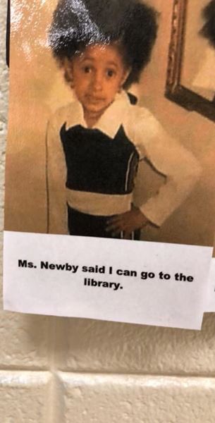 king_kitty_'s tweet photo. LMFAOOOOOOOO , i love it😂 https://t.co/0dYljIhM1h