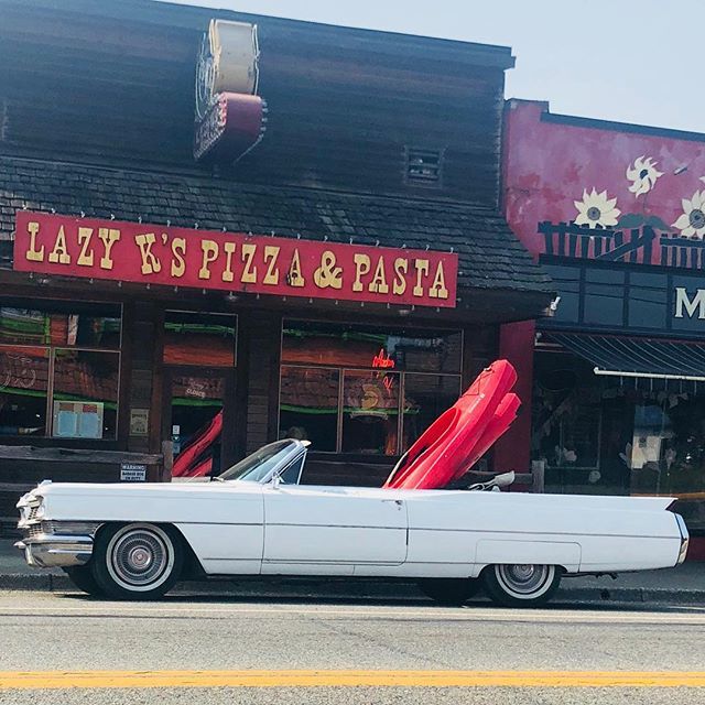 GreyCoopre's tweet image. 64 Cadillac Eldo used for transporting kayaks down to the beautiful Snoqualmie river. #washingtonstyle #popoincarnation #cadillaceldorado #kayaking ift.tt/2OYQxHX