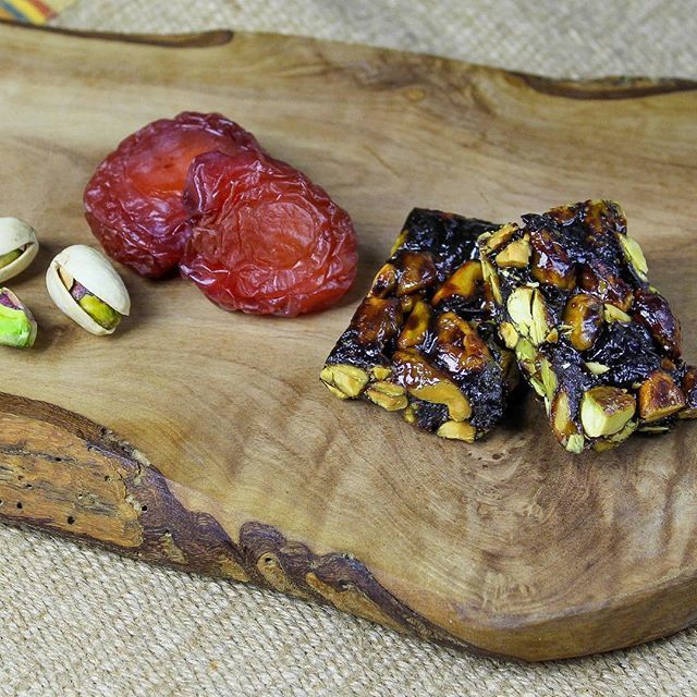 SettonFarms's tweet photo. Today is National Plum Day! We'll be stocking up on our new Plum + Pistachio Chewy Bites which have the perfect combination of plums and pistachios. We're happy snackers!
#nationalplumday #plumday #plums #antioxidants #healthy #healthysnacking #vegan #ve⦠https://t.co/AjElDkyfjr https://t.co/XYmL4yRQJc