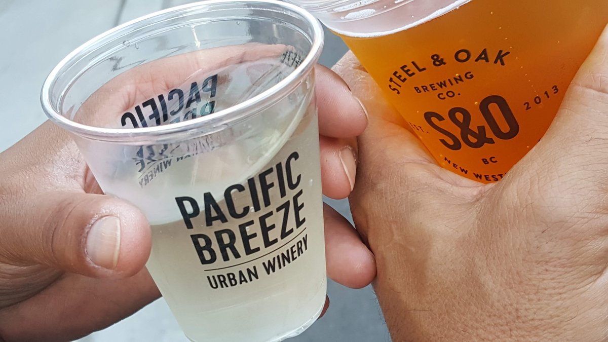 CraftUpdates's tweet photo. Great place to hang - Fridays on Front. Food trucks, lots of folks yak'n, music and great drink. @downtownnewwest #FridaysOnFront #DowntownNewWest @steelandoak @pacificbreezewinery.pbw #beer #bccraftbeer #bcbeer #craftbeerbc #craftbeer #yvrbeer #bcbrewery https://t.co/it3dWKkxmD