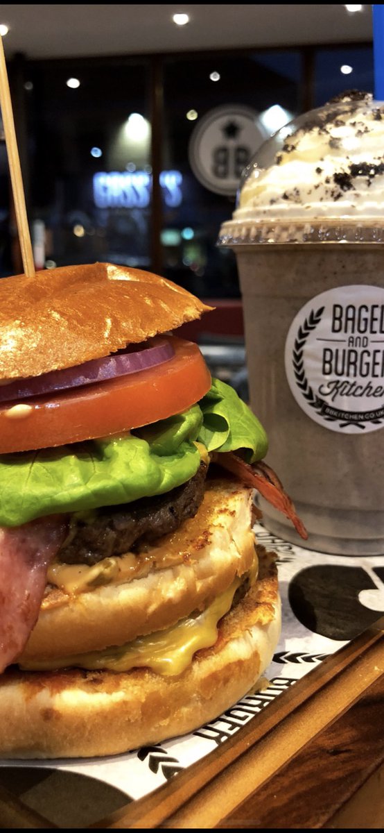 Bagel and Burger tweet media