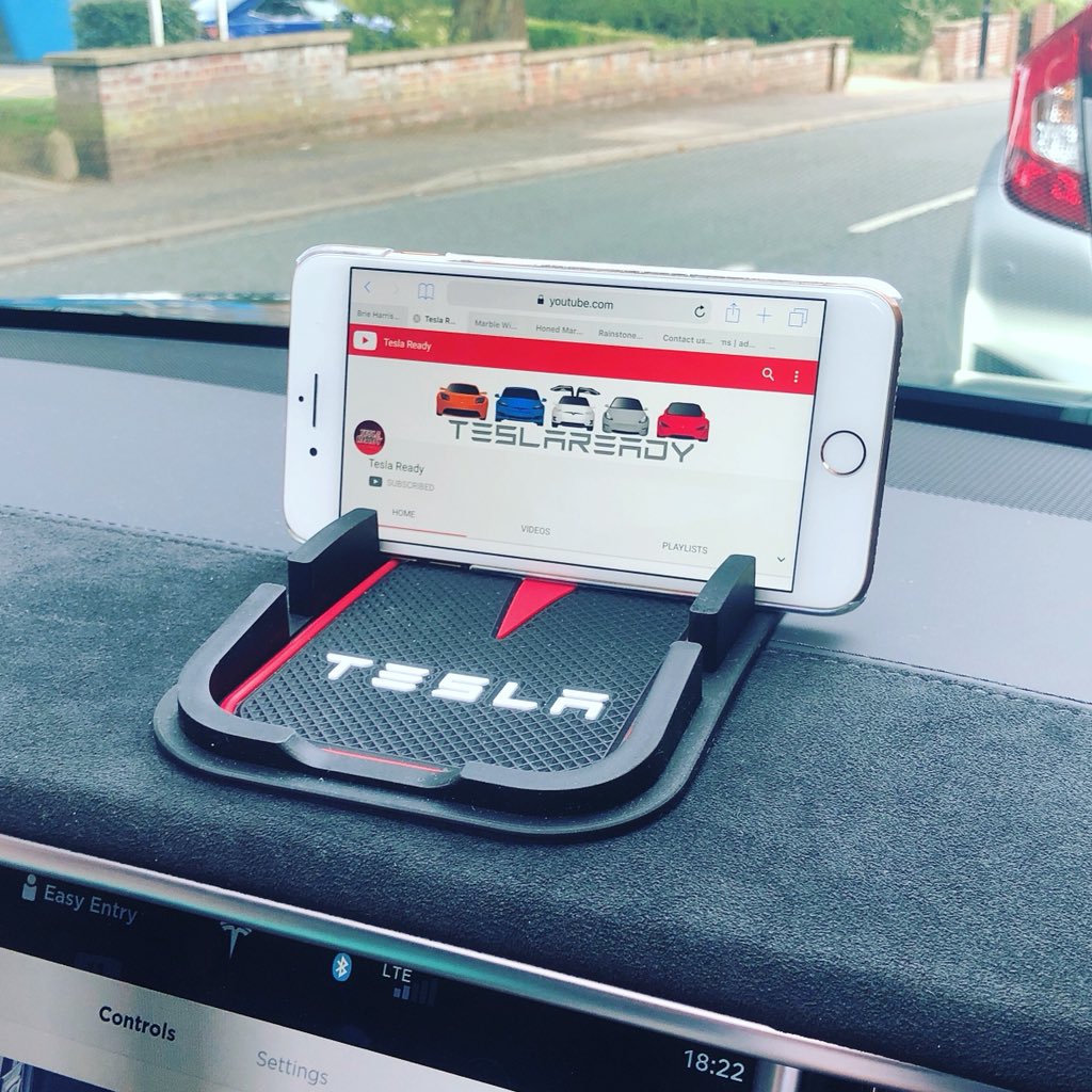 teslareadyuk's tweet photo. Unbelievable how popular our anti-slip phone/tablet mat‘s been 😍 Still a few left over at https://t.co/3xjPaiRHcf

#technology #tesla #tech #teslas #teslalife #teslamotors #teslamodels #teslamodelx #teslamodels #teslaroadster #cars #supercars #exoticcars #carshow #car #gadgets https://t.co/Cox64eG7DH