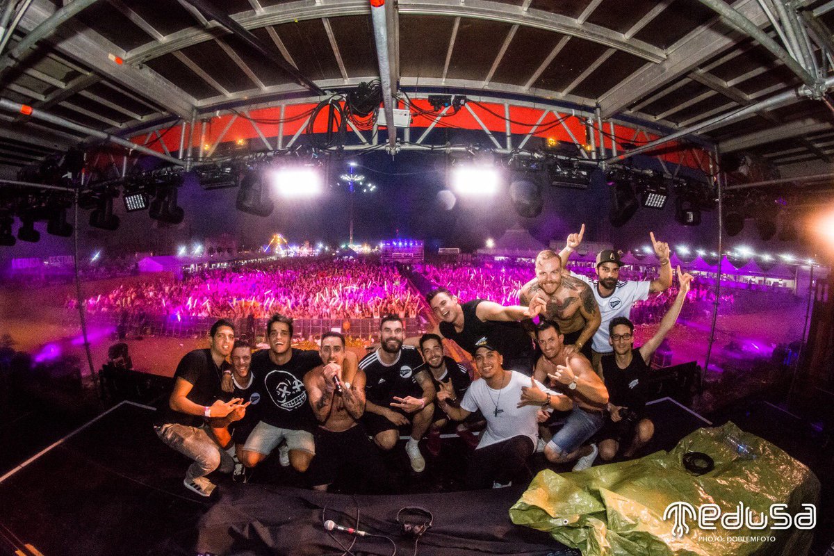 ¡SIN PALABRAS FAMILIA!
Lo de anoche en <a href="/MedusaFestival/">Medusa Festival</a> sin duda nos ha marcado de por vida, FUE ÉPICO. 
#spaceelephants #jaleoelephant #medusafestival #cullera
Foto: @doblemfoto