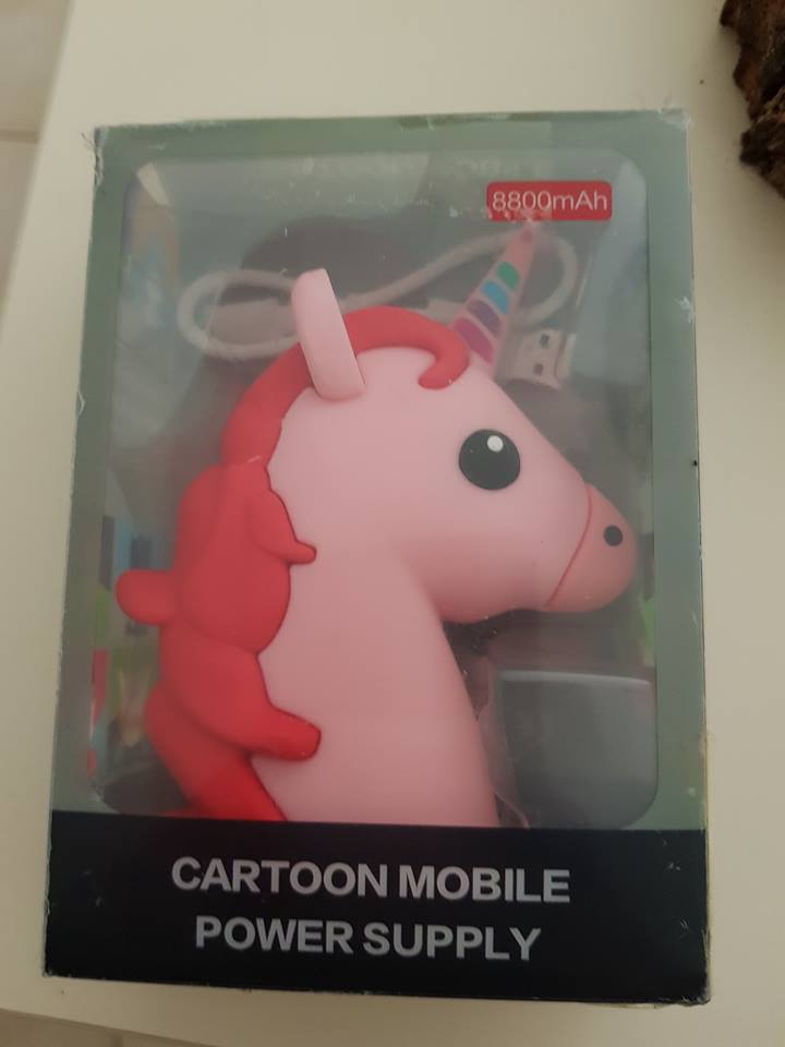PlaceToBe_net's tweet photo. *Concours Flash* Pour jouer et gagner cette jolie licorne, follow + RT. Bonne chance 🥰 https://t.co/QEbZ9eCSWk