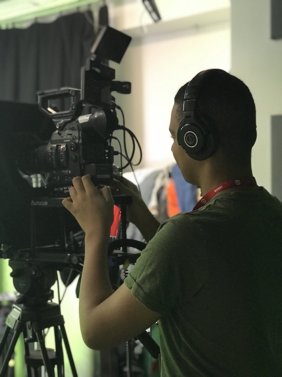 global's tweet photo. All week, students like Harley from @thegacademy have been getting hands on work experience with our expert in-house video team 🎥 https://t.co/DZd9y1ipMe