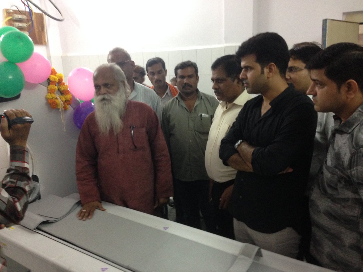 shankarlalmla's tweet photo. सोनोग्राफी जांच गरीबों रेखा से नीचे जीवन यापन कर रहे कार्डधारियों के लिए पूर्णतः निःशुल्क एवं सामान्य लोगों से थोड़ा बहुत मेंटीनेंस शुल्क ली जायेगी जिसकी रसीद जिला चिकित्सालय से प्राप्त होगी
#Sonographymachine
@ChouhanShivraj
@JPNadda https://t.co/c3LZab9P0V