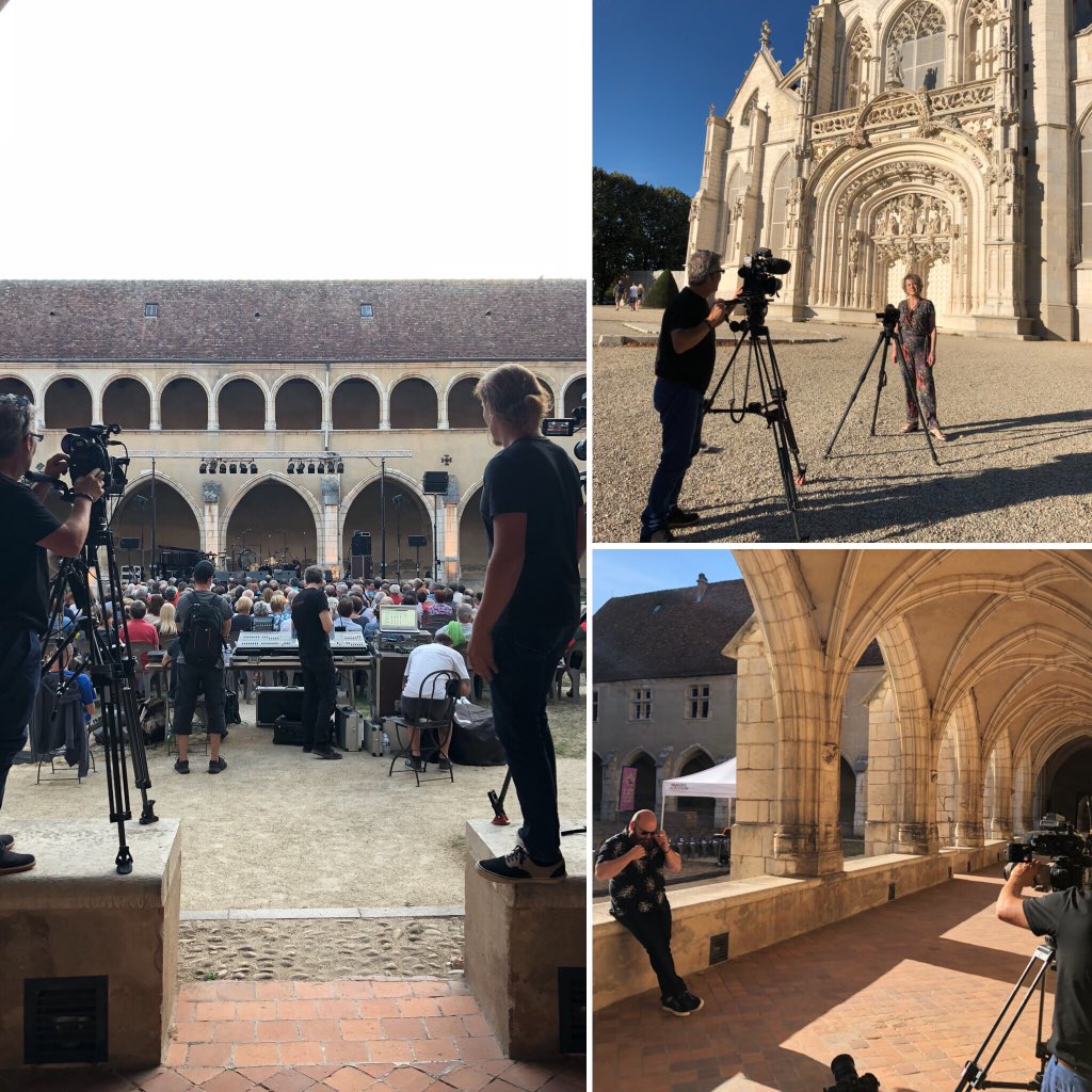monasteredeBrou's tweet photo. . 📽 reportage aujourd’hui de @telematin à #Brou avec @tdepourquery au programme le festival #ALFPDT et #couleursdamour 😁
Prochainement sur @France2tv
Un accueil presse avec @otbourgenbresse 👍 https://t.co/9q5Oh9YpAX