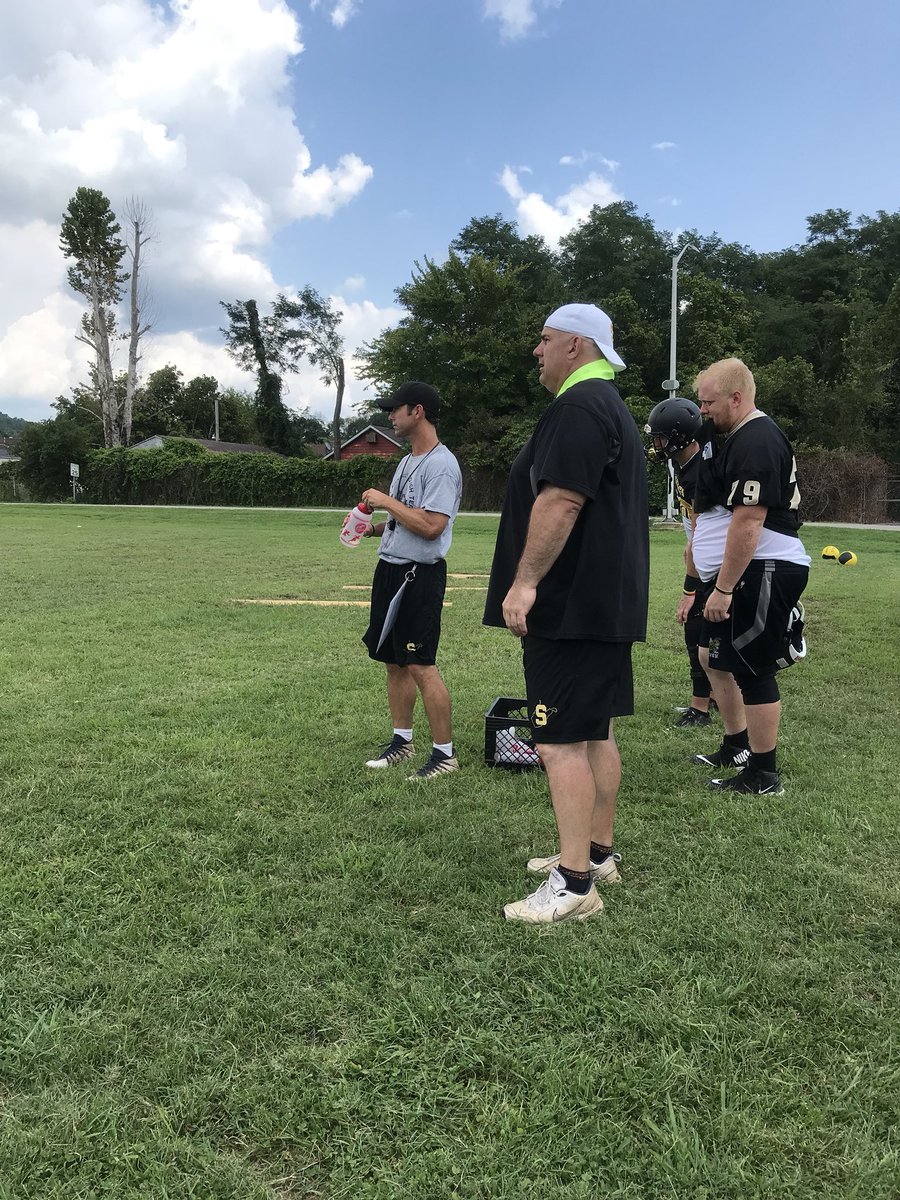 Coach_QWilson's tweet photo. Back to the grind @WVStateFB https://t.co/lO0b27J1ne