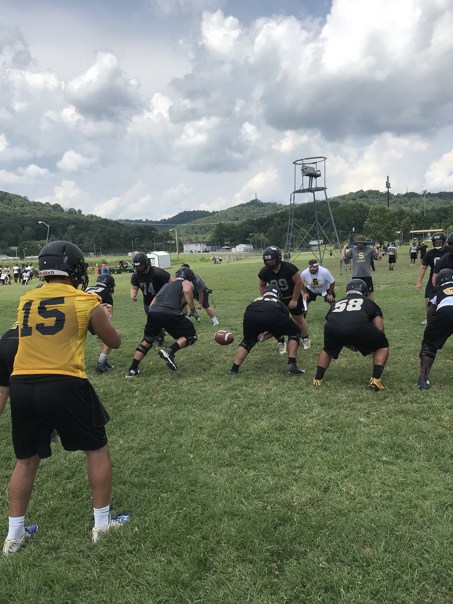 Coach_QWilson's tweet photo. Back to the grind @WVStateFB https://t.co/lO0b27J1ne