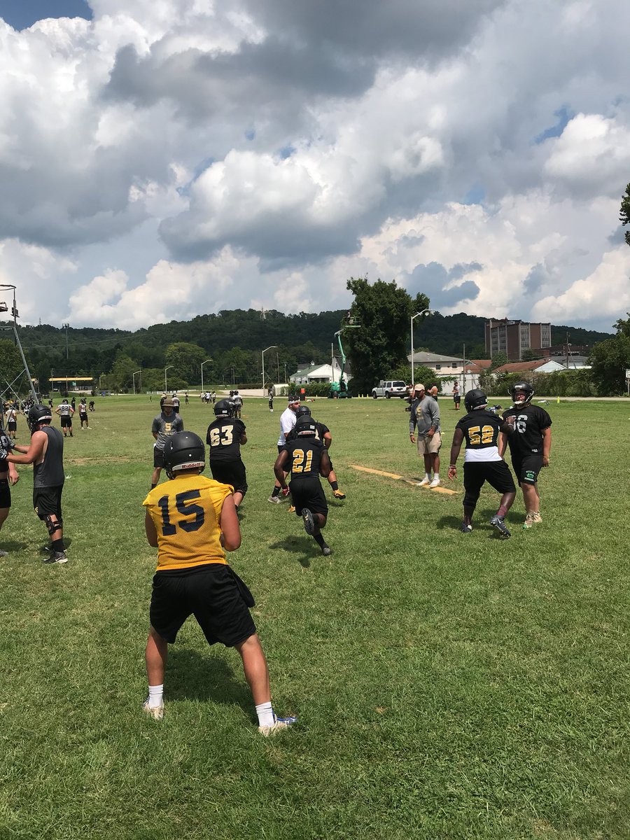 Coach_QWilson's tweet photo. Back to the grind @WVStateFB https://t.co/lO0b27J1ne