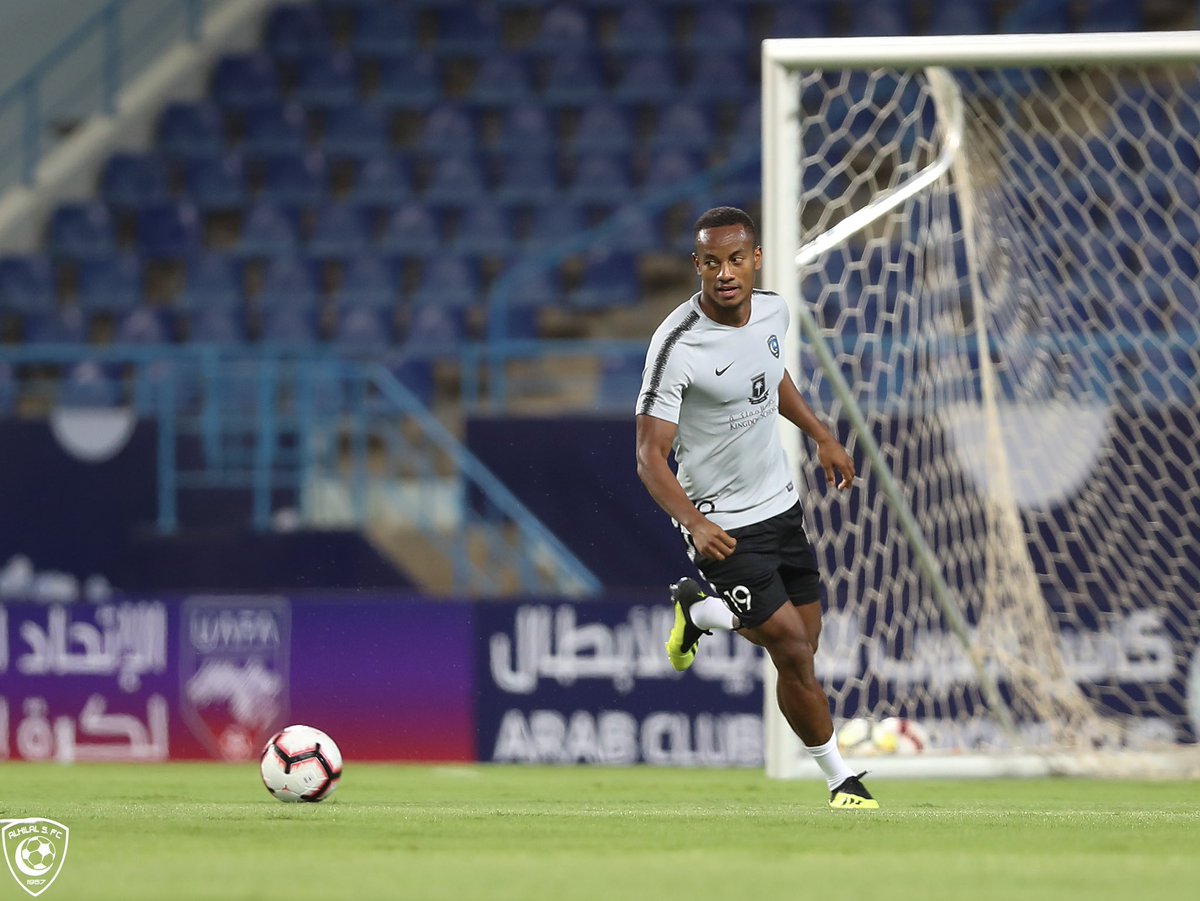 Alhilal_FC's tweet photo. صور من مران فريق #الهلال الأول لكرة القدم مساء اليوم السبت. https://t.co/vXv5e36UVD