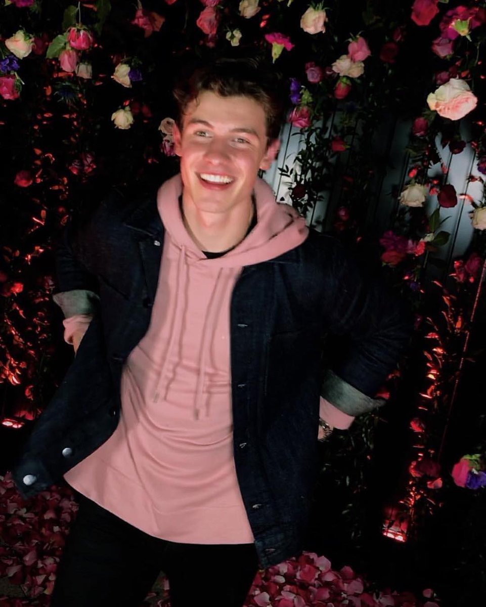 dietricja's tweet photo. ⠀⠀⠀⠀⠀⠀⠀⠀⠀⠀⠀⠀⠀⠀⠀⠀⠀⠀⠀⠀⠀⠀⠀⠀⠀{🌸};

❝ Ain't got no tears in my body
I ran out, but boy I like it
Don't matter how, what, what, who tries it
We're out here vibin'. ❞ https://t.co/AWyDZT3xaQ