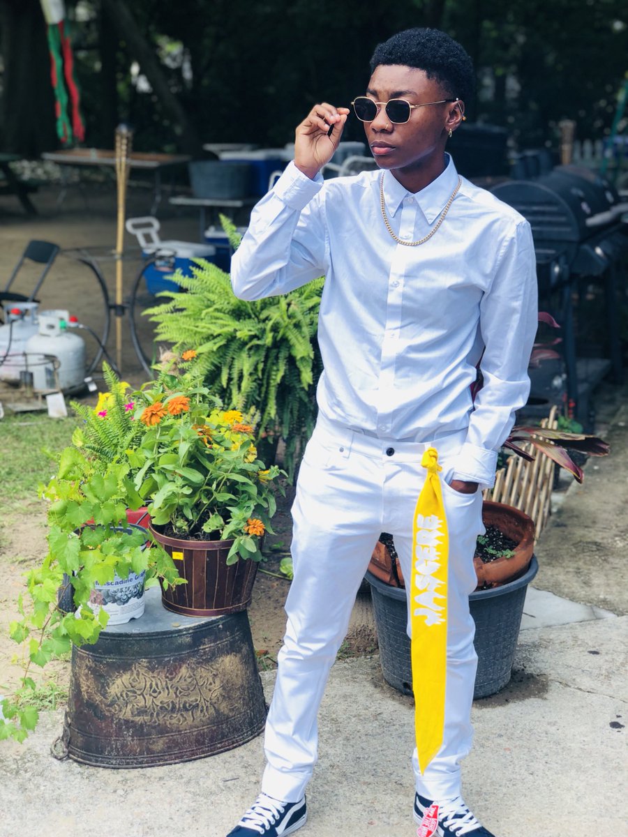 dvddyjuice_'s tweet photo. August 11,2018πͺ #Mybrotherskeeper π€§ #LLFattz #LLBoosie π«β¨ https://t.co/JJjz2as93z