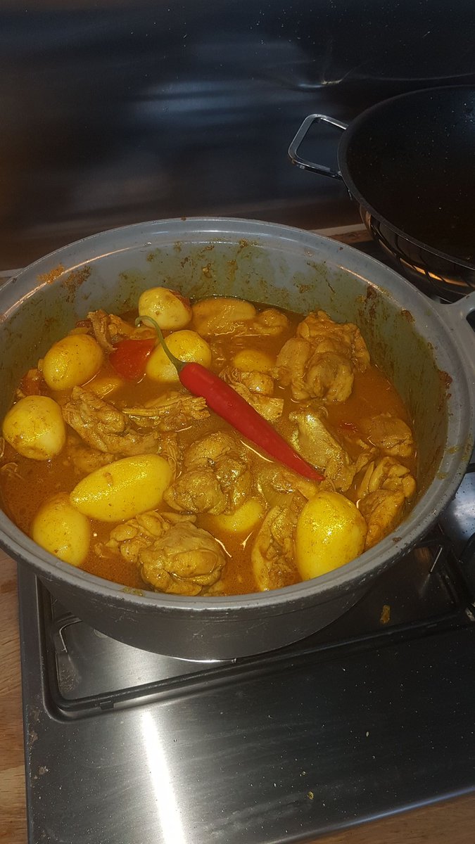 stefanobarbaman's tweet photo. Kijk deze cookings die ik vandaag heb gezet neef https://t.co/A1kF30lXU3
