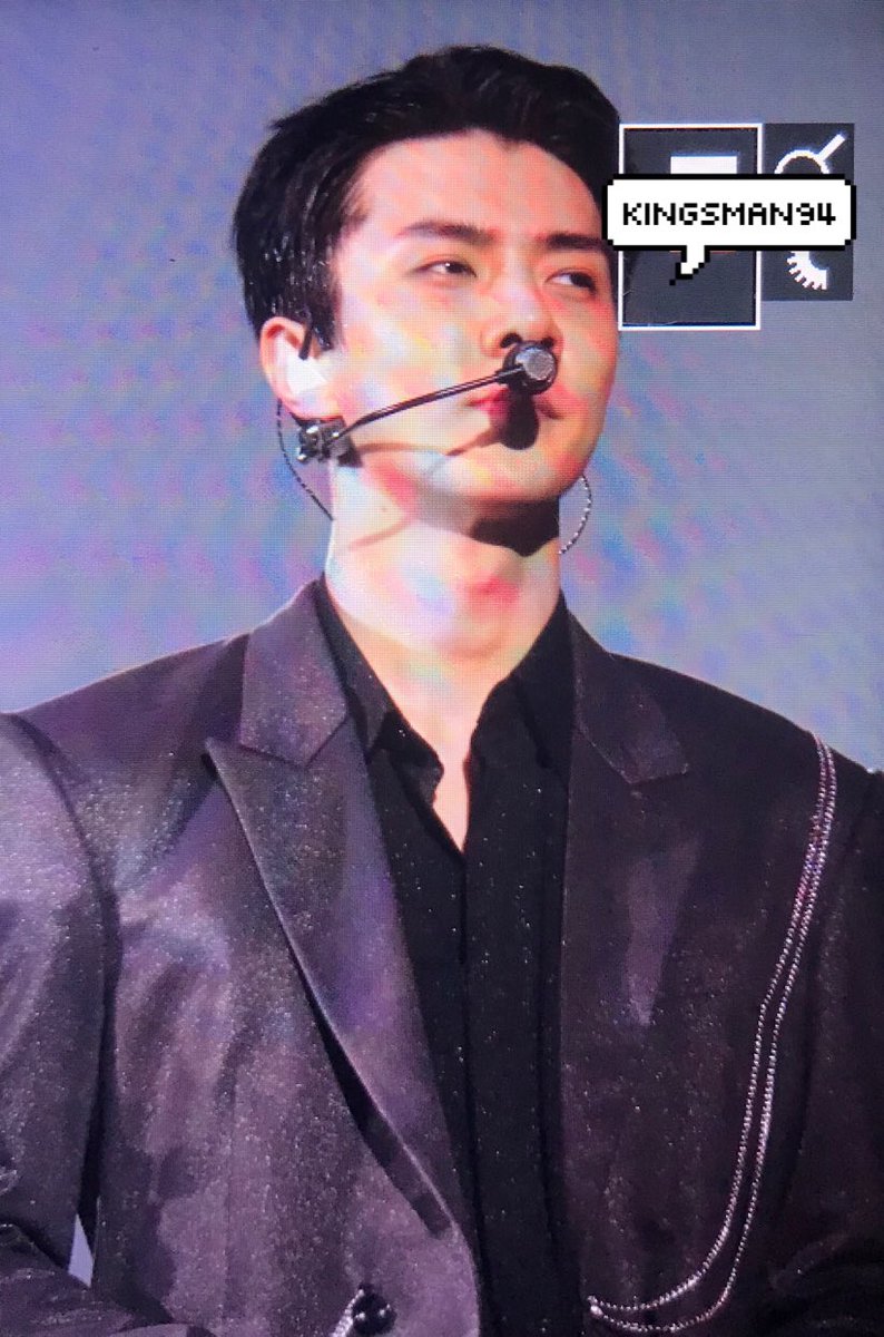 180811 Elyxion dot in Macau 

daddy 😍