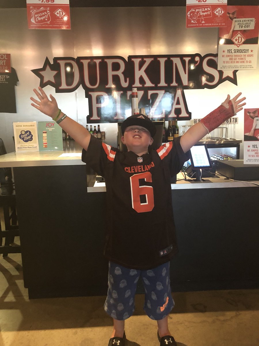 taradt725's tweet photo. @durkinspizza thank you for another great birthday!!! Every year he is closer to having his own pizza place! #lemmoncake #mrdurkin https://t.co/EHqLl2p0xr