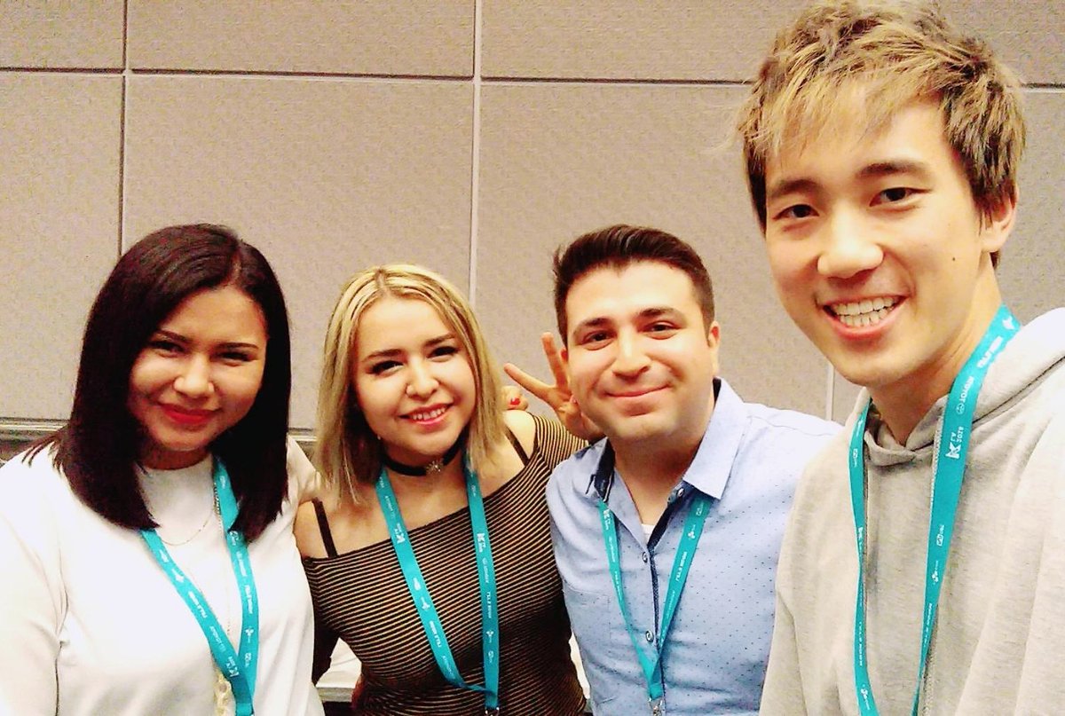 KpopHotpot's tweet photo. Had the pleasure of meeting Steven from buzzfeed! We were a bit star struck but he was happy to take this selfie with us. Hear more about our encounter on next week's Kcon 2018 Recap episode! @kconusa @stevenkwlim @buzzfeed #kcon #kconla #kpop #stevenlim #buzzfeed https://t.co/kahFbIbF4w