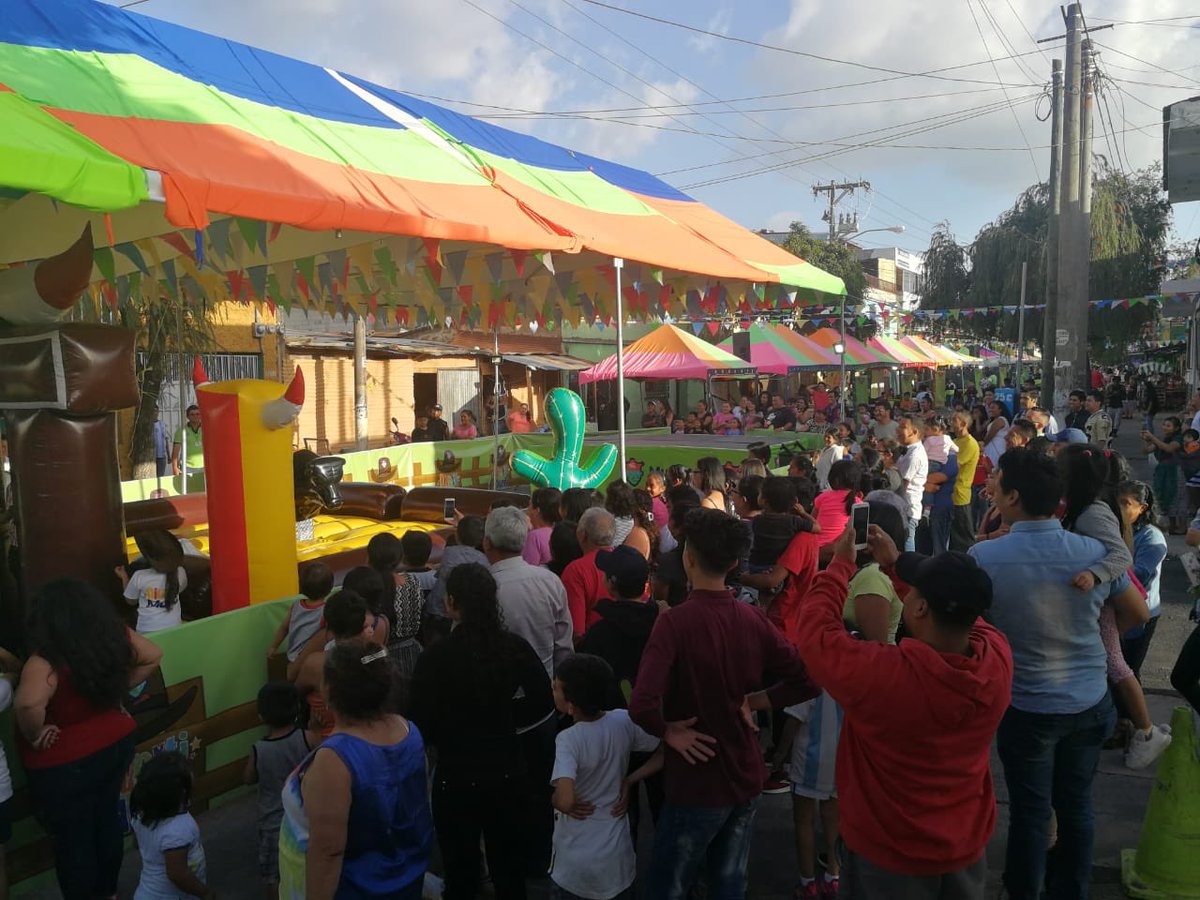 muniguate's tweet image. Divertí Muni con innovación de Juego Nuevo El Torito Mecánico gracias a la Sub-Direccion de Atención a las Comunidades Precarias y Alcaldía Auxiliar #Zona5 En Colonia El Edén. 

#GuatemalaValeLaPena