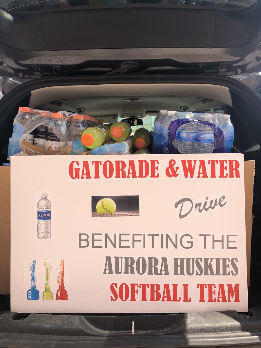 SoftballHusky's tweet photo. THANK YOU so much to our amazing parents & fans for supporting us this morning! Thanks for keeping us hydrated this season and keeping our bellies full 😎 #gatoradescrimmage #goteamgo #aurorahuskies #packedcar https://t.co/Xlun6vGEjd
