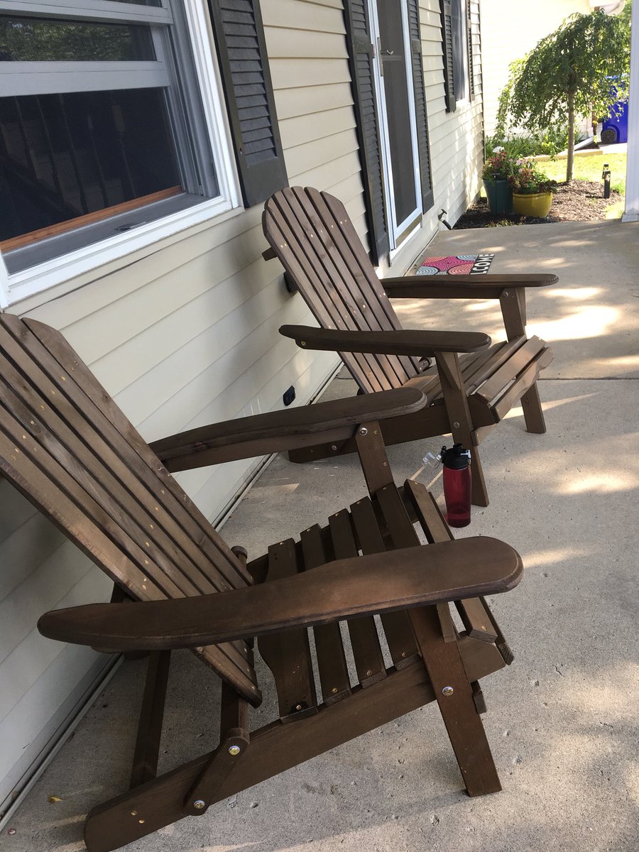 I’ve fallen in love with sitting on my front porch in my new chairs but now I need some new booksto read #BookLoversDay #BookRecommendations #whatshouldiread #givemeabook