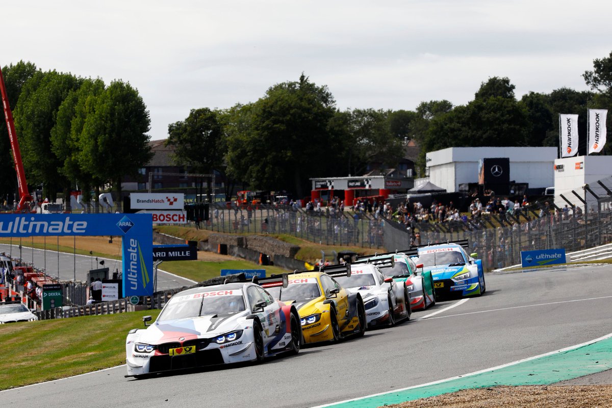 DTM's tweet image. 👋See you tomorrow! But wait: have you seen today&apos;s pic-gallery on facebook? No? So switch the channel now and see what&apos;s happened today at @Brands_Hatch. bit.ly/2MDdQWf
#weloveDTM #DTMBrandsHatch