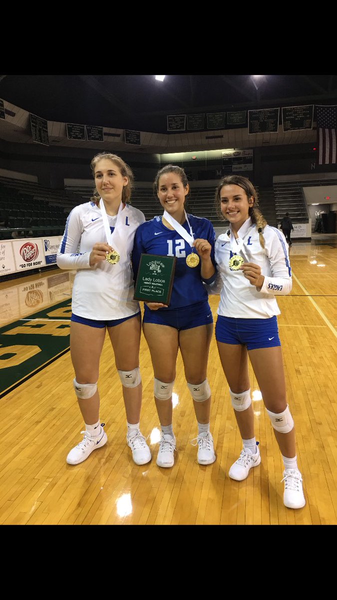 LindaleVBall's tweet photo. We won the Longview tournament!! https://t.co/9QKvEIdtHP