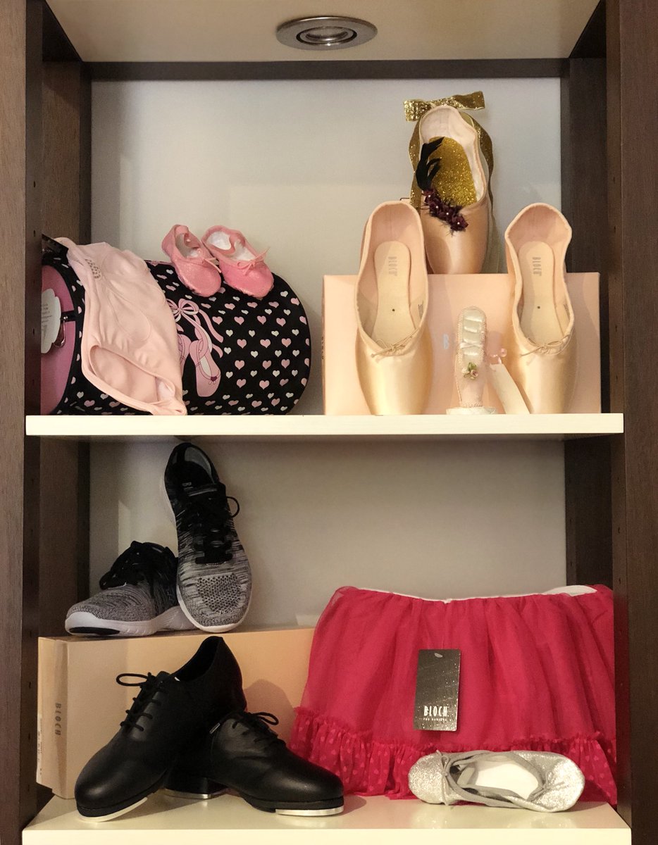 Are you ready for back to school? We are!
Ps: Don’t ever forget that you love to #dance ☺️
#footloosedancewear #kingswaybia #dancewear #dancestore #dancegirls #bloch #blochpointeshoes #blochdance #torontofashion #torontodance #tap #ballet #tututime #pointe #grace #leotard