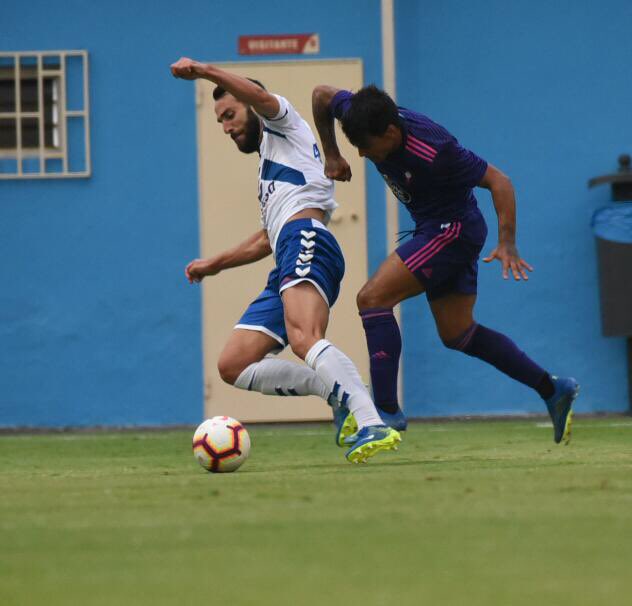 TrofeoTeide's tweet photo. Comienza la segunda parte!!! Partido muy igualado en el Estadio Los Cuartos. Al final de la primera parte CD Tenerife 0 - CD Celta de Vigo B 0

Fotos:Moisés Pérez https://t.co/X8wTLuipFd