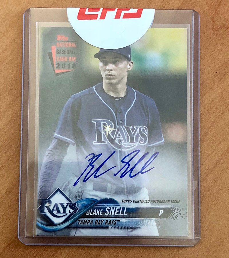 It’s #NationalBaseballCardDay, so you know we had to hook you up.
   
RT for a chance to win one of these FOUR beautiful <a href="/Topps/">Topps</a> cards. #MLBCards