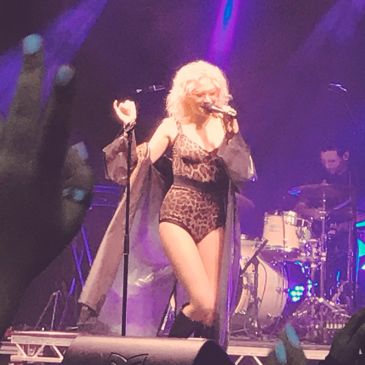 HeadlinerHub's tweet photo. Great performance from @PixieLott at @MerakiFestival tonight in St Albans ๐๐ต #Meraki2018 https://t.co/I7AS5hcpUa