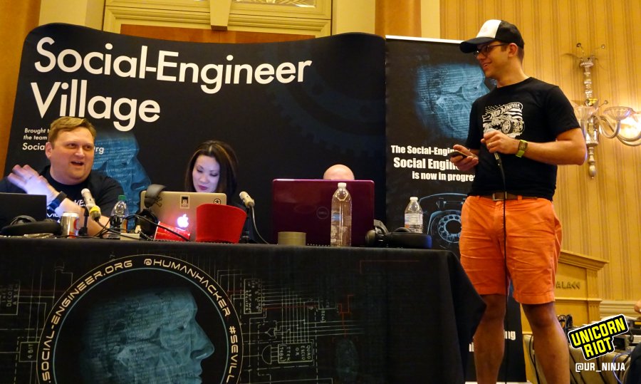 UR_Ninja's tweet photo. (2017) Social Engineers Spoof Corporate Security at #DEFCON25 #Hacking #CaptureTheFlag
https://t.co/HhkessNTWR https://t.co/0BEuMMIqzg